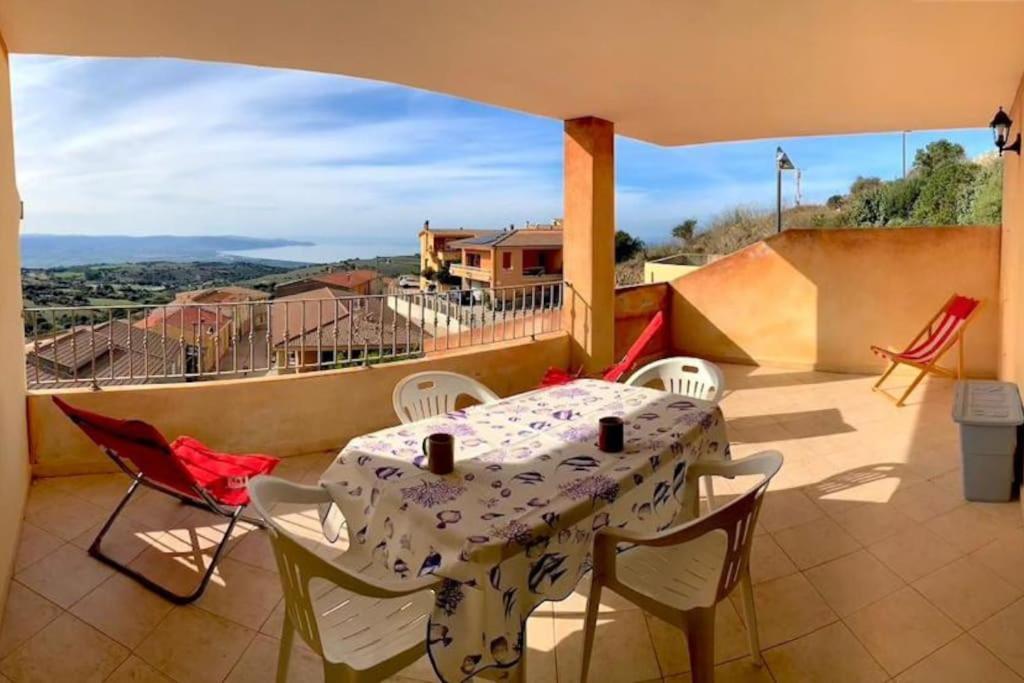 Casa Smeralda - Piscina E Vista Sul Mare! Trinità dʼAgultu Buitenkant foto